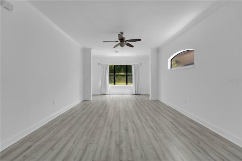 Condo in Palm Harbor, Florida, 2 bedrooms  № 1915033 - photo 8