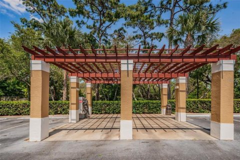Condo in Palm Harbor, Florida, 2 bedrooms  № 1915033 - photo 30