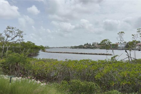 Condo in Jupiter, Florida, 2 bedrooms  № 1766655 - photo 25