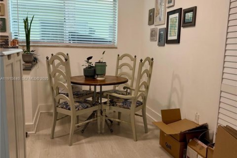 Снять в аренду виллу или дом в Майами-Бич, Флорида 2 спальни, 95.04м2, № 1972732 - фото 19