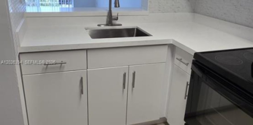 Condo à Miami, Floride, 1 chambre  № 2183285