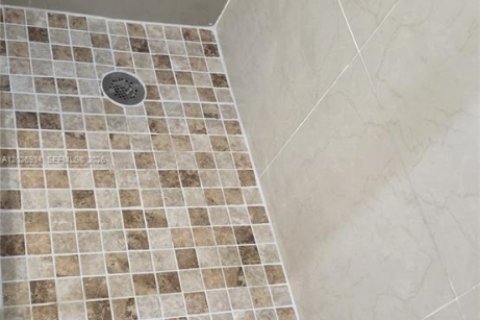 Copropriété à louer à Miami, Floride: 1 chambre, 76.74 m2 № 2183285 - photo 6
