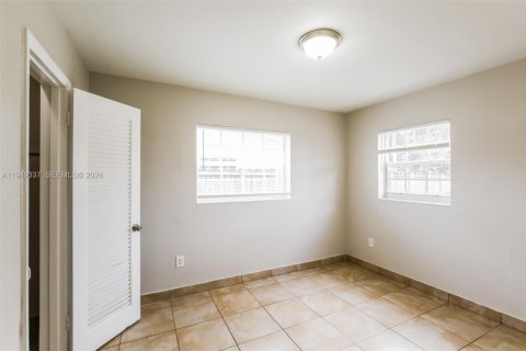 Снять в аренду виллу или дом в Холливуд, Флорида 3 спальни, 103.4м2, № 2005145 - фото 14