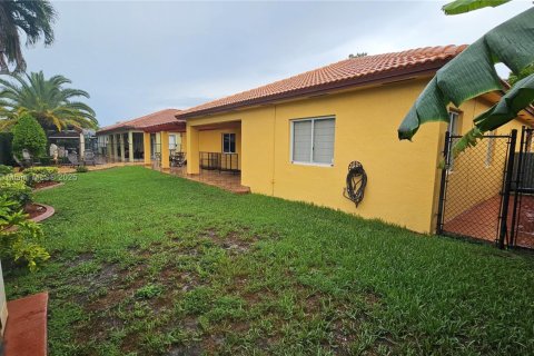 Casa en venta en Miami Lakes, Florida, 4 dormitorios, 198.72 m2 № 1845990 - foto 23