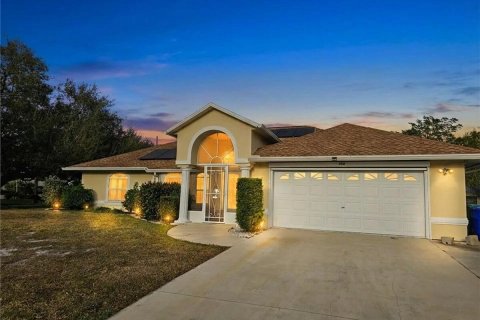 House in Sebastian, Florida 3 bedrooms, 147.25 sq.m. № 2084101