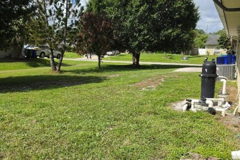 House in Sebastian, Florida 3 bedrooms, 147.25 sq.m. № 2084101 - photo 29