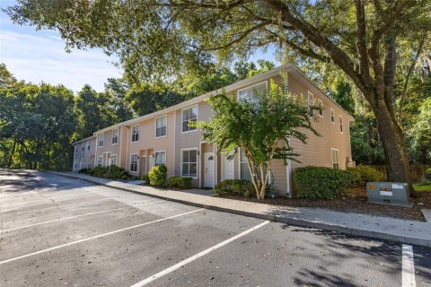 Condominio en venta en Gainesville, Florida, 2 dormitorios, 108.88 m2 № 1884906 - foto 1