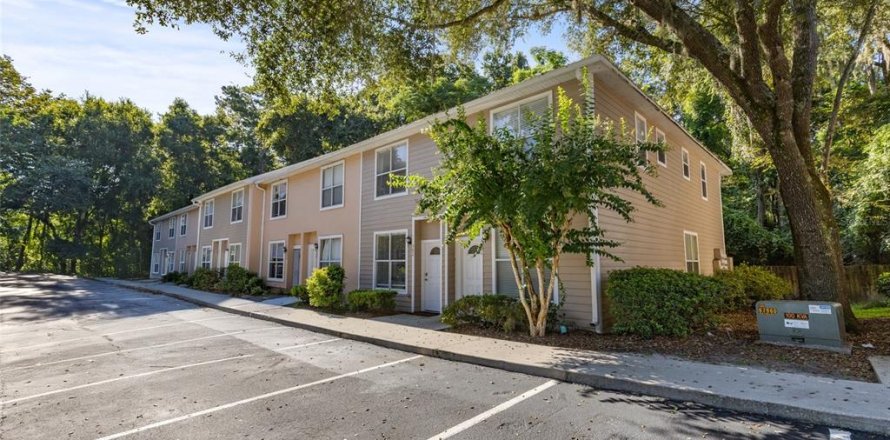 Condominio en Gainesville, Florida, 2 dormitorios  № 1884906
