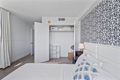 Copropriété à vendre à Miami Beach, Floride: 2 chambres, 101.08 m2 № 1957136 - photo 22