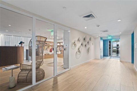 Copropriété à vendre à Miami Beach, Floride: 2 chambres, 101.08 m2 № 1957136 - photo 23