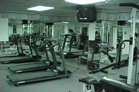 Condominio en alquiler en Miami Beach, Florida, 1 dormitorio, 67.45 m2 № 1992089 - foto 19