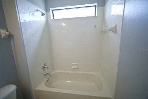 Villa ou maison à vendre à Kissimmee, Floride: 4 chambres, 239.32 m2 № 2303179 - photo 20