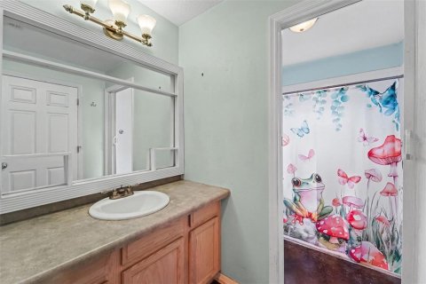 House in Spring Hill, Florida 2 bedrooms, 111.48 sq.m. № 2324240 - photo 20