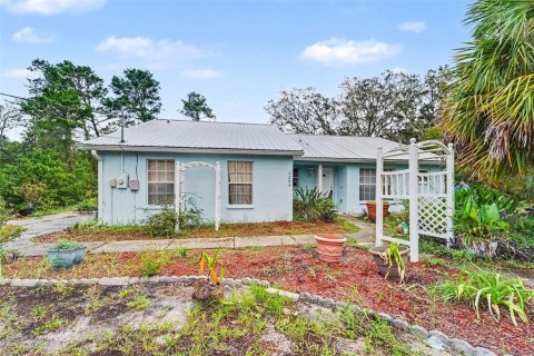 Villa ou maison à Spring Hill, Floride 2 chambres, 111.48 m2 № 2324240