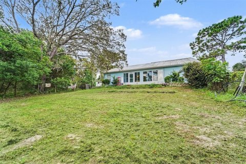 House in Spring Hill, Florida 2 bedrooms, 111.48 sq.m. № 2324240 - photo 28