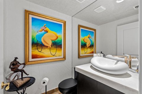 Copropriété à vendre à Hillsboro Beach, Floride: 2 chambres, 207.17 m2 № 2387795 - photo 29
