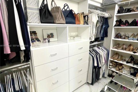 Купить кондоминиум в Майами-Бич, Флорида 2 спальни, 90.12м2, № 1983916 - фото 20