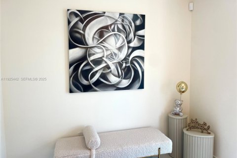 Купить кондоминиум в Майами-Бич, Флорида 2 спальни, 90.12м2, № 1983916 - фото 13