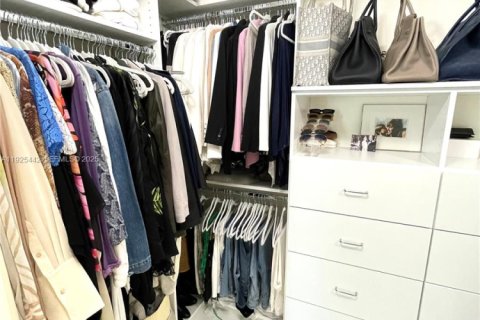 Купить кондоминиум в Майами-Бич, Флорида 2 спальни, 90.12м2, № 1983916 - фото 21