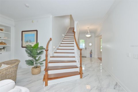 House in Apollo Beach, Florida 4 bedrooms, 343.65 sq.m. № 2114300 - photo 14