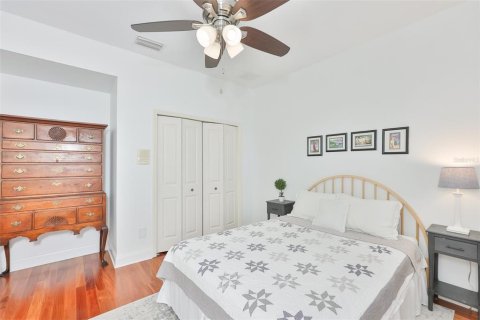 House in Apollo Beach, Florida 4 bedrooms, 343.65 sq.m. № 2114300 - photo 29