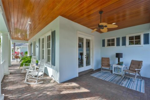 House in Apollo Beach, Florida 4 bedrooms, 343.65 sq.m. № 2114300 - photo 7