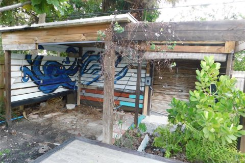 House in Saint Petersburg, Florida 2 bedrooms, 67.17 sq.m. № 2388736 - photo 16