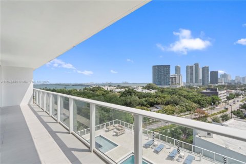 Condominio en venta en Miami, Florida, 2 dormitorios, 88.35 m2 № 1292638 - foto 6