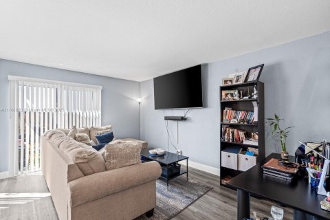 Condo in Boynton Beach, Florida, 2 bedrooms  № 1506734 - photo 7