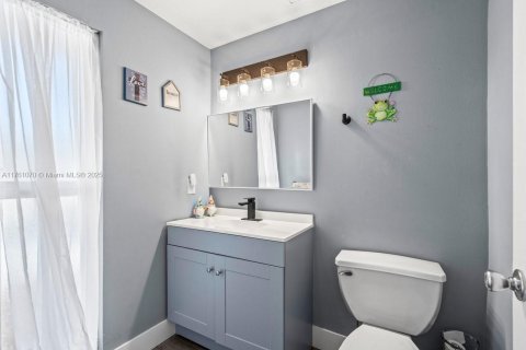 Condo in Boynton Beach, Florida, 2 bedrooms  № 1506734 - photo 13