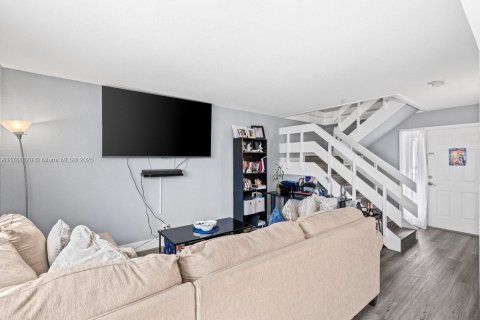Condo in Boynton Beach, Florida, 2 bedrooms  № 1506734 - photo 9