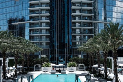 Condo in Miami, Florida, 3 bedrooms № 2016368 - photo 3