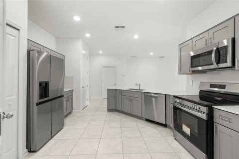 Casa en alquiler en Eagle Lake, Florida, 4 dormitorios, 199.74 m2 № 1909841 - foto 10