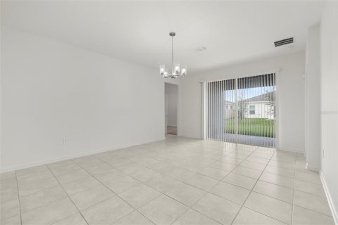 Casa en alquiler en Eagle Lake, Florida, 4 dormitorios, 199.74 m2 № 1909841 - foto 18
