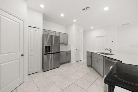 Casa en alquiler en Eagle Lake, Florida, 4 dormitorios, 199.74 m2 № 1909841 - foto 11