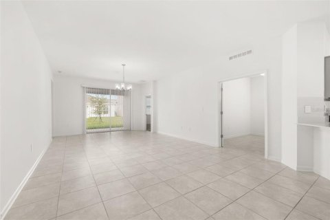 Casa en alquiler en Eagle Lake, Florida, 4 dormitorios, 199.74 m2 № 1909841 - foto 16