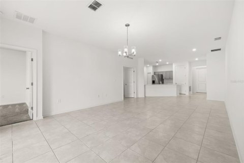 Casa en alquiler en Eagle Lake, Florida, 4 dormitorios, 199.74 m2 № 1909841 - foto 19