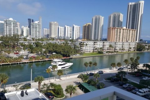 Купить кондоминиум в Санни-Айлс-Бич, Флорида 2 спальни, 125.42м2, № 1948011 - фото 6