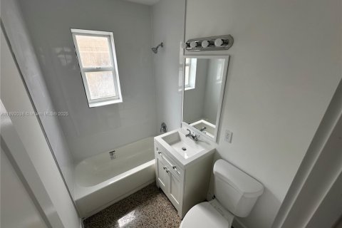 Appartement à louer à Miami, Floride: 1 chambre, 51.1 m2 № 2169792 - photo 10