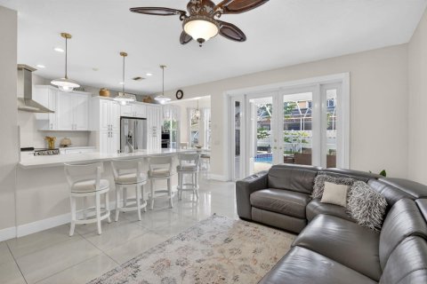 Casa en venta en Weston, Florida, 5 dormitorios, 274.99 m2 № 2175523 - foto 7