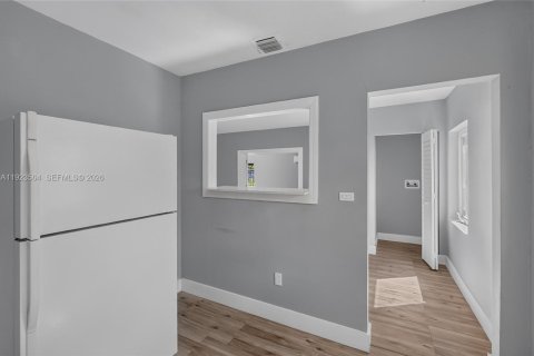 Villa ou maison à vendre à Miami, Floride: 4 chambres, 107.4 m2 № 2244380 - photo 20