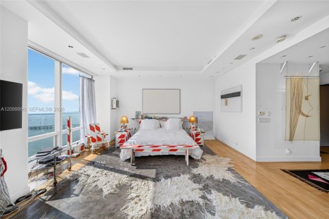 Copropriété à vendre à Miami, Floride: 3 chambres, 311.87 m2 № 2414279 - photo 24