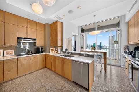 Copropriété à vendre à Miami, Floride: 3 chambres, 311.87 m2 № 2414279 - photo 13