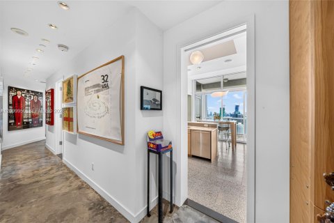 Copropriété à vendre à Miami, Floride: 3 chambres, 311.87 m2 № 2414279 - photo 12
