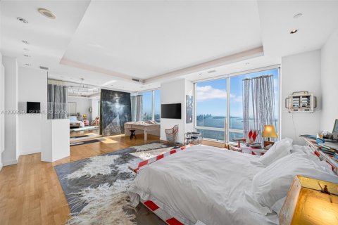 Copropriété à vendre à Miami, Floride: 3 chambres, 311.87 m2 № 2414279 - photo 25