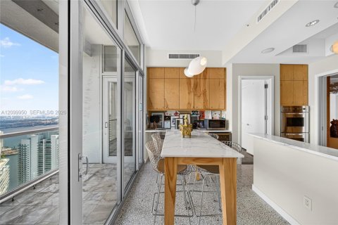 Copropriété à vendre à Miami, Floride: 3 chambres, 311.87 m2 № 2414279 - photo 17