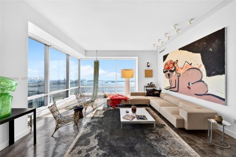 Copropriété à vendre à Miami, Floride: 3 chambres, 311.87 m2 № 2414279 - photo 4