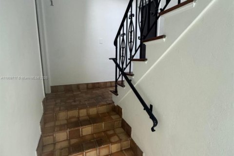 Appartement à louer à Miami Beach, Floride: 51.1 m2 № 1965383 - photo 4