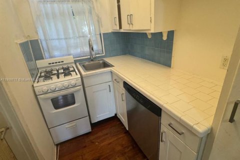 Appartement à louer à Miami Beach, Floride: 51.1 m2 № 1965383 - photo 10