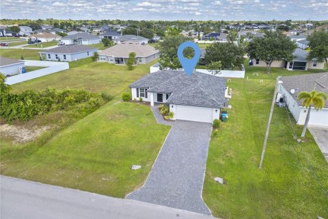 Villa ou maison à vendre à Cape Coral, Floride: 3 chambres, 129.97 m2 № 2421743 - photo 30